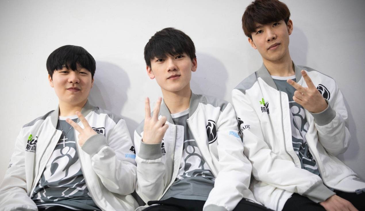 社交平台上 社交平台上